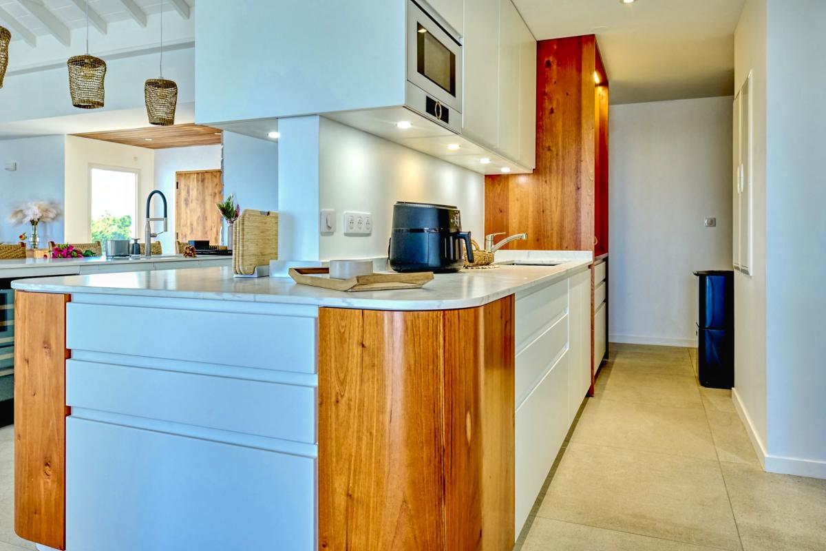 41.Location villa de luxe piscine vue mer Ste Anne Guadeloupe_Cuisine